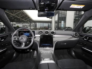 Mercedes-Benz C 200 AMG Night Panorama-Schiebedach Memory 360° Mercedes-Benz C 200 AMG Night Panorama-Schiebedach Memory 360°