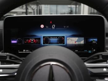 Mercedes-Benz C 200 AMG Night Panorama-Schiebedach Memory 360° Mercedes-Benz C 200 AMG Night Panorama-Schiebedach Memory 360°