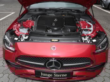 Mercedes-Benz C 200 AMG Night Panorama-Schiebedach Memory 360° Mercedes-Benz C 200 AMG Night Panorama-Schiebedach Memory 360°