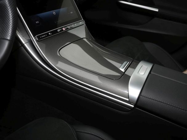 Mercedes-Benz C 200 AMG Night Panorama-Schiebedach Memory 360°