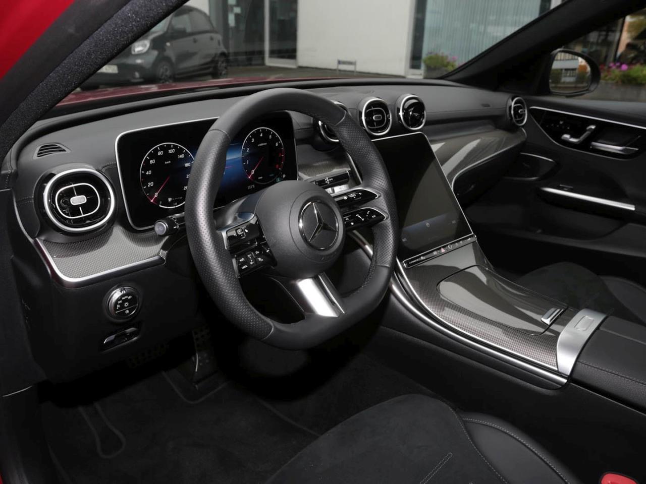 Mercedes-Benz C 200 AMG Night Panorama-Schiebedach Memory 360° Mercedes-Benz C 200 AMG Night Panorama-Schiebedach Memory 360°