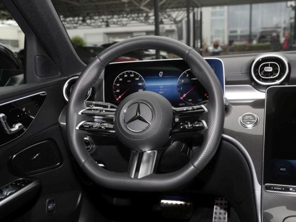 Mercedes-Benz C 200 AMG Night Panorama-Schiebedach Memory 360° Mercedes-Benz C 200 AMG Night Panorama-Schiebedach Memory 360°