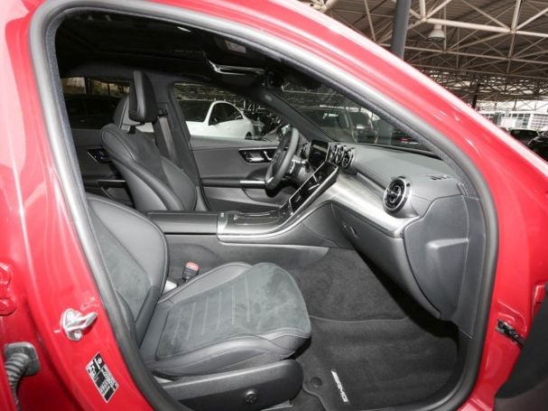 Mercedes-Benz C 200 AMG Night Panorama-Schiebedach Memory 360°