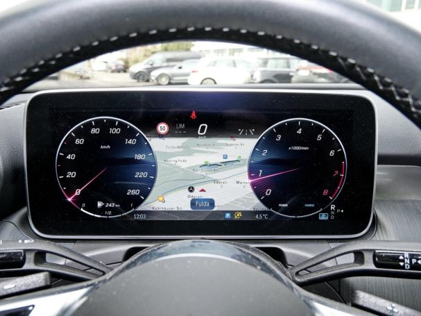 Mercedes-Benz C 200 Avantgarde Night Navi Panorama Kamera