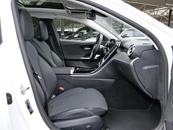 Mercedes-Benz C 200 Avantgarde Night Navi Panorama Kamera