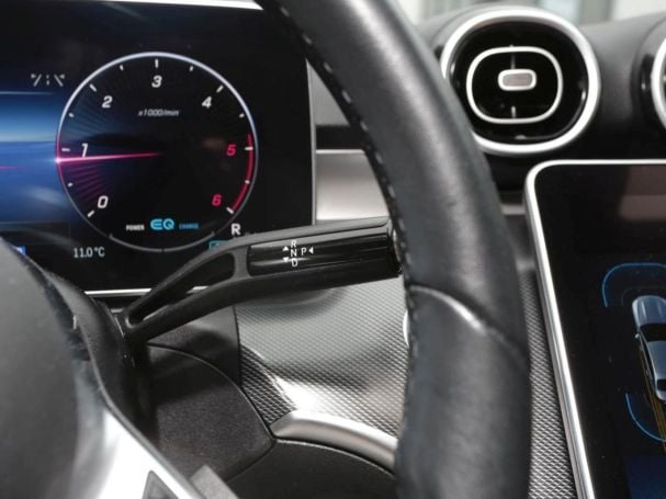 Mercedes-Benz C 220 d Avantgarde Navi Distronic Kamera Park-P