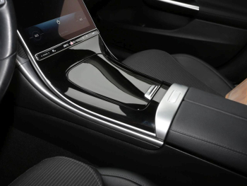 Mercedes-Benz C 220 d Avantgarde Navi Distronic Kamera Park-P Mercedes-Benz C 220 d Avantgarde Navi Distronic Kamera Park-P