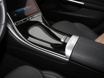 Mercedes-Benz C 220 d Avantgarde Navi Distronic Kamera Park-P