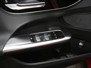 Mercedes-Benz C 220 d Avantgarde Navi Distronic Kamera Park-P