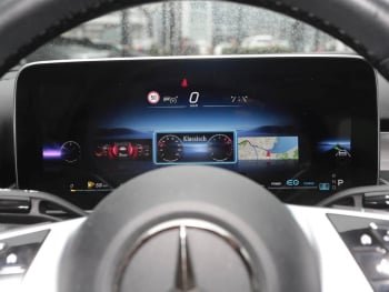 Mercedes-Benz C 220 d Avantgarde Navi Distronic Kamera Park-P