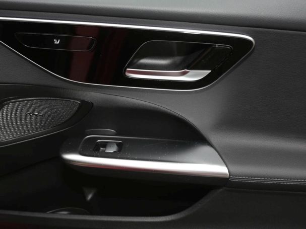 Mercedes-Benz C 220 d Avantgarde Navi Distronic Kamera Park-P Mercedes-Benz C 220 d Avantgarde Navi Distronic Kamera Park-P