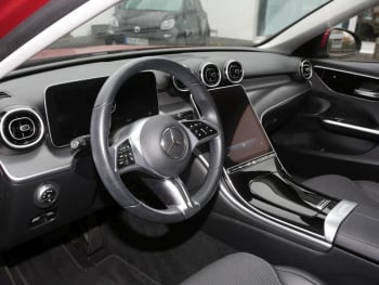 Mercedes-Benz C 220 d Avantgarde Navi Distronic Kamera Park-P