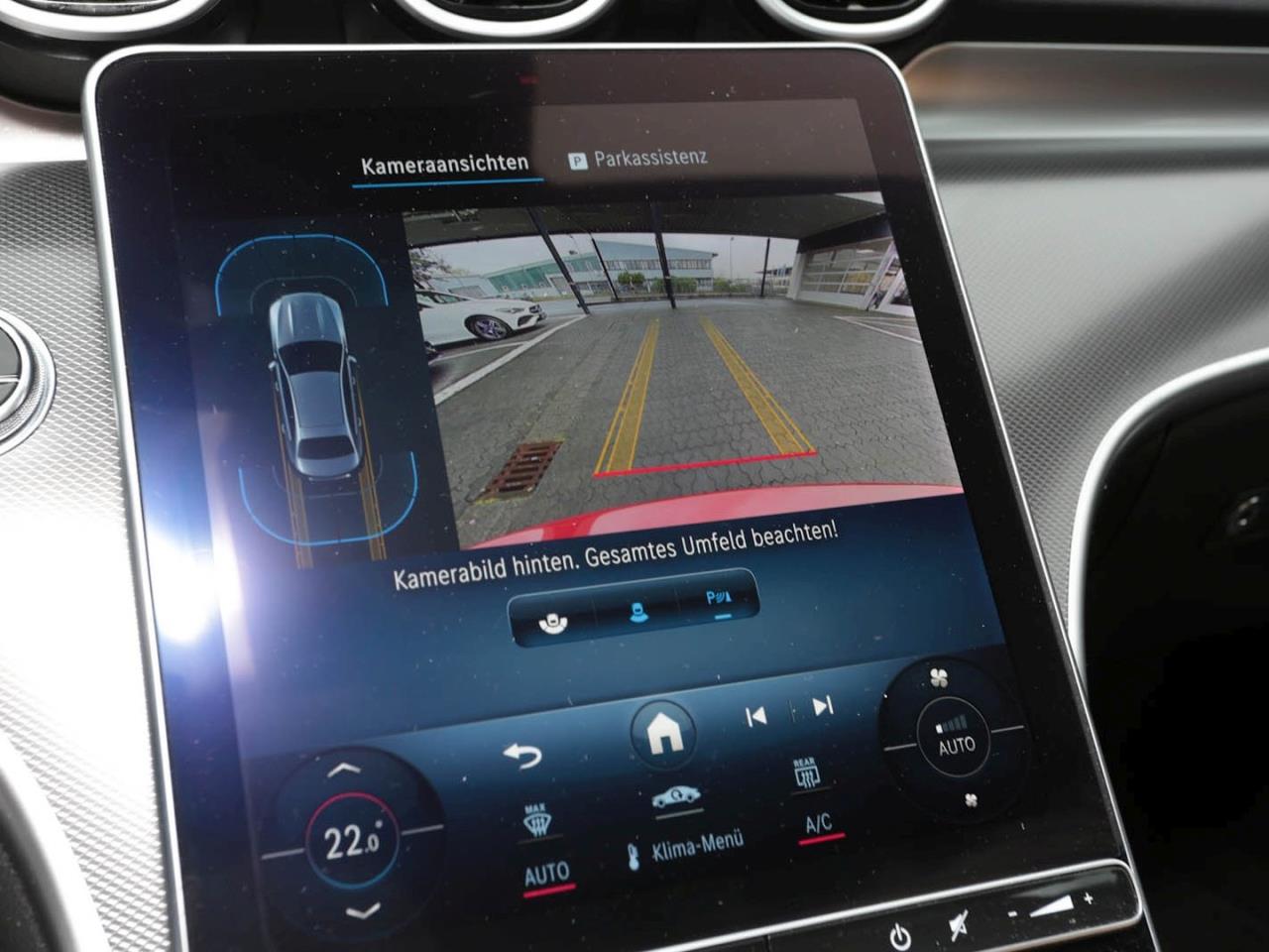 Mercedes-Benz C 220 d Avantgarde Navi Distronic Kamera Park-P