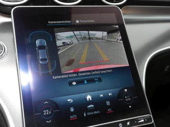 Mercedes-Benz C 220 d Avantgarde Navi Distronic Kamera Park-P