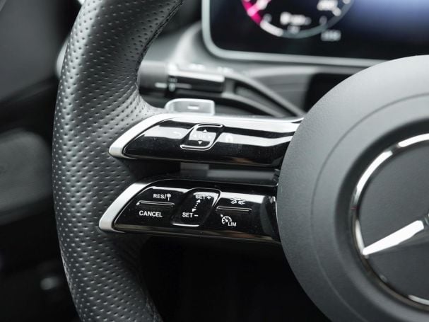 Mercedes-Benz C 220 d AMG MBUX Navi Distronic Kamera Spiegel-P