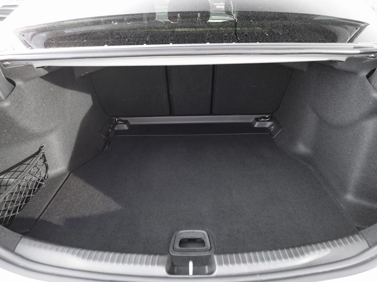 Mercedes-Benz C 220 d AMG MBUX Navi Memory AHK Winter-Paket