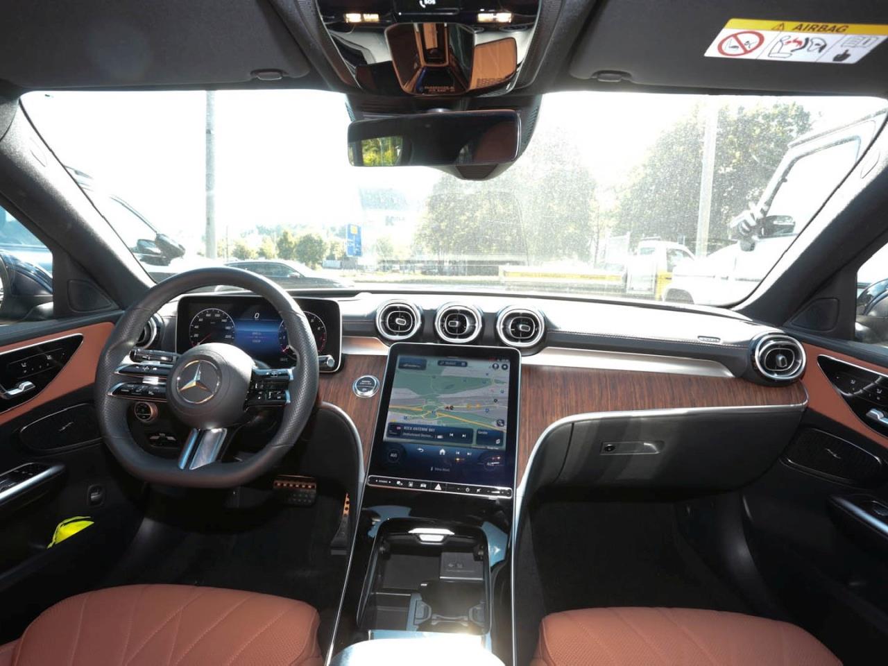 Mercedes-Benz C 300 4M AMG Distronic Schiebedach 360° AHK SHZ