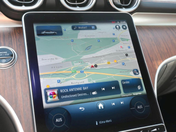 Mercedes-Benz C 300 4M AMG Distronic Schiebedach 360° AHK SHZ