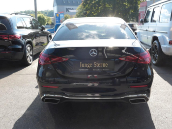 Mercedes-Benz C 300 4M AMG Distronic Schiebedach 360° AHK SHZ