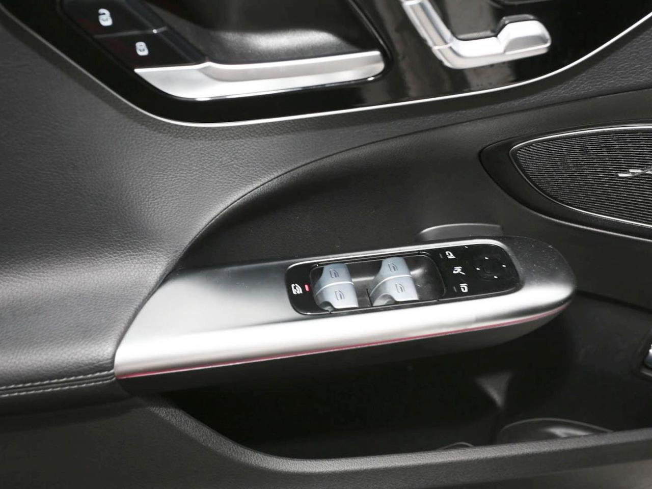 Mercedes-Benz C 300 4M AMG Night Panorama Memory 360° HeadUp