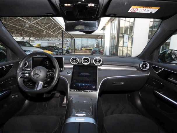Mercedes-Benz C 300 e AMG Night Panorama Distronic AHK Kamera