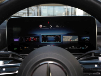Mercedes-Benz C 300 e AMG Night Panorama Distronic AHK Kamera