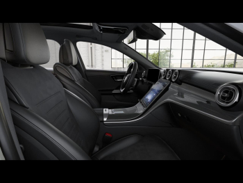 Mercedes-Benz C 300 e AMG Night Panorama Distronic AHK Kamera