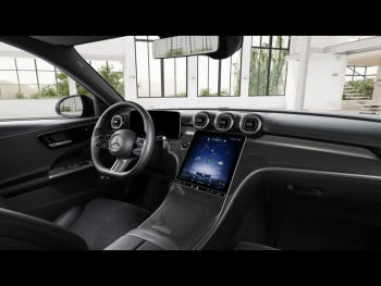 Mercedes-Benz C 300 e AMG Night Panorama Distronic AHK Kamera