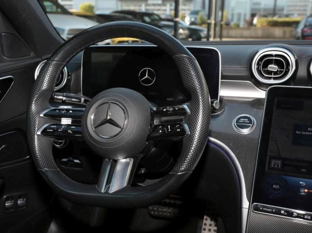 Mercedes-Benz C 300 e AMG Night Panorama Distronic AHK Kamera Mercedes-Benz C 300 e AMG Night Panorama Distronic AHK Kamera