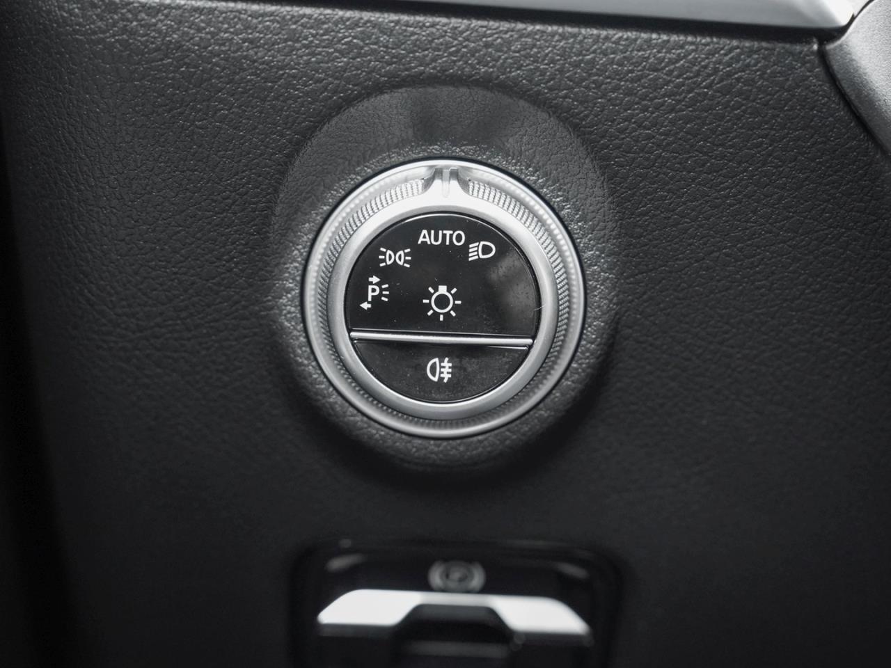 Mercedes-Benz C 300 e AMG Night Navi-Prem. Kamera Totwinkel