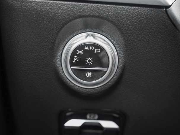 Mercedes-Benz C 300 e AMG Night Navi-Prem. Kamera Totwinkel