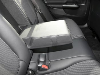 Mercedes-Benz C 300 e Avantgarde MBUX Navi Distronic AHK