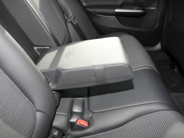 Mercedes-Benz C 300 e Avantgarde MBUX Navi Distronic AHK