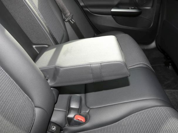 Mercedes-Benz C 300 e Avantgarde MBUX Navi Distronic AHK