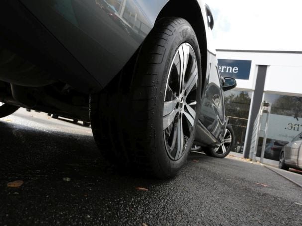 Mercedes-Benz C 300 e Avantgarde MBUX Navi Distronic AHK Mercedes-Benz C 300 e Avantgarde MBUX Navi Distronic AHK