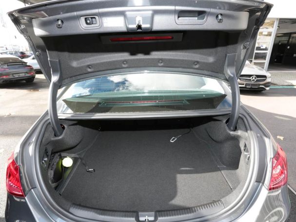 Mercedes-Benz C 300 e Avantgarde MBUX Navi Distronic AHK Mercedes-Benz C 300 e Avantgarde MBUX Navi Distronic AHK