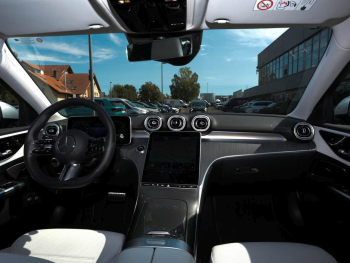 Mercedes-Benz C 400 e 4M AMG MBUX Navi Distronic 360° SHZ-Fond