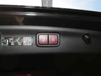 Mercedes-Benz C 43 AMG 4M Panorama Distronic HeadUp Memory 360°