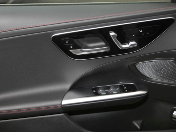 Mercedes-Benz C 43 AMG 4M MBUX Navi Panorama 360° Distronic