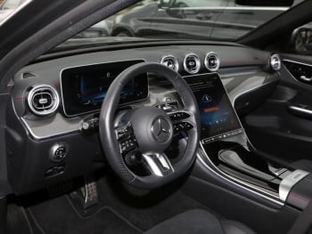 Mercedes-Benz C 43 AMG 4M MBUX Navi Panorama 360° Distronic