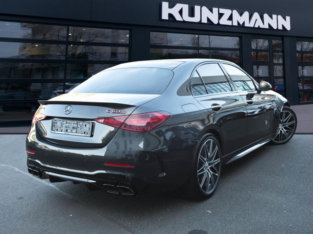 Mercedes-Benz C 63 AMG S E PERFORMANCE AMG Night Distronic AHK