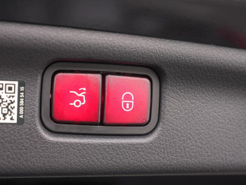 Mercedes-Benz C 63 AMG S E PERFORMANCE AMG Night Distronic AHK