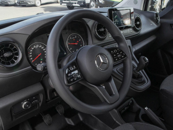 Mercedes-Benz Citan 110 CDI Tourer Base MBUX Navi Klimaanlage 
