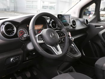 Mercedes-Benz Citan Tourer PRO MBUX Navi LED Kamera SpurH