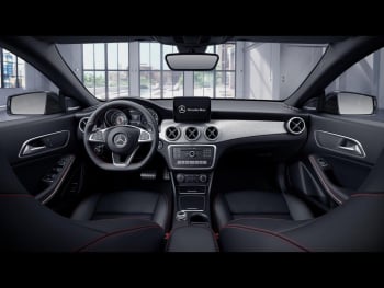 Mercedes-Benz CLA 200 Coupé AMG Kamera Ambiente Tempomat LED