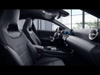 Mercedes-Benz CLA 180 Coupé AMG MBUX Navi-Prem Spiegel-Paket