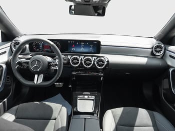 Mercedes-Benz CLA 180 Coupé AMG Night Panorama Kamera SpiegelP