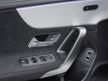 Mercedes-Benz CLA 180 Coupé AMG Night Distronic Kamera Keyless