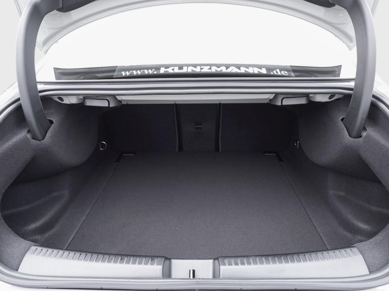 Mercedes-Benz CLA 180 Coupé AMG Night Distronic Kamera Keyless