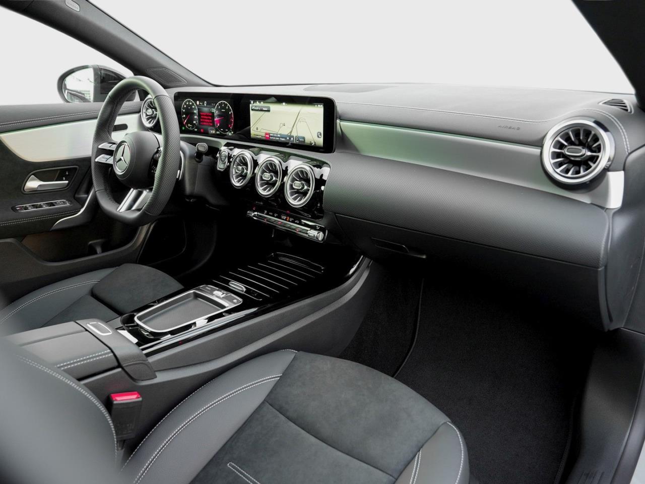 Mercedes-Benz CLA 180 Coupé AMG Night Kamera Distronic AHK